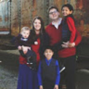 Meet your Posher, Kira